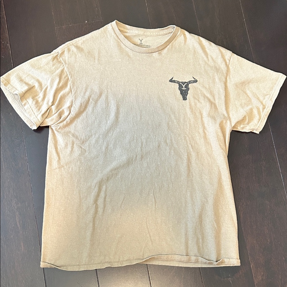 Men's Short Sleeve Tee in Sand with Bull Logo
